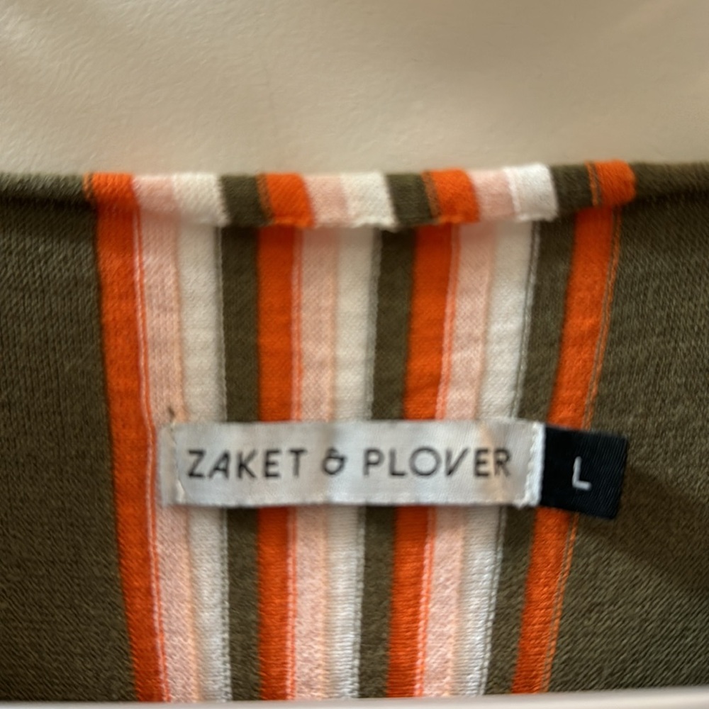 Fun sweater - Picture 2 of 9